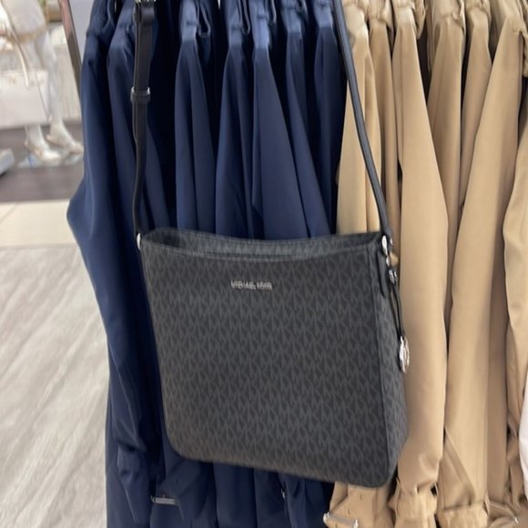 Michael Kors Jet Set Travel Large Messenger Crossbody Bag Black - Picture 16 of 16